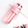 Glaswasserflasche mit Tee-Ei-Filter