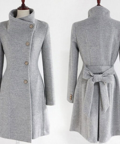 Wollmantel für Damen. Mittellanger einreihiger Wollmantel mit Gürtel
