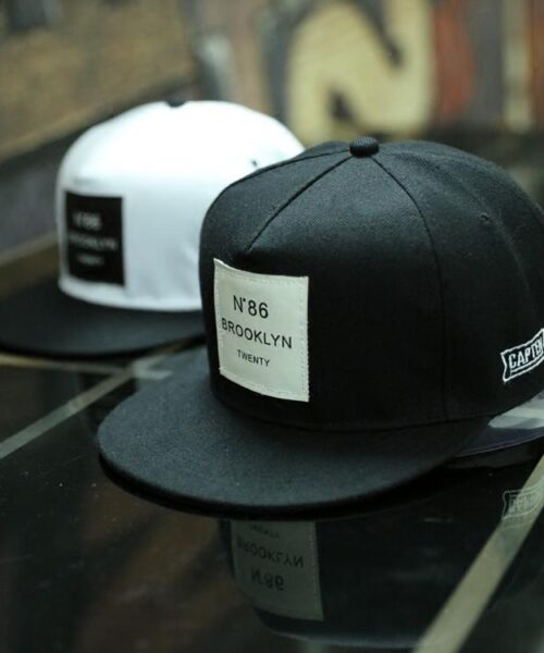Snapback-Hüte aus Leder