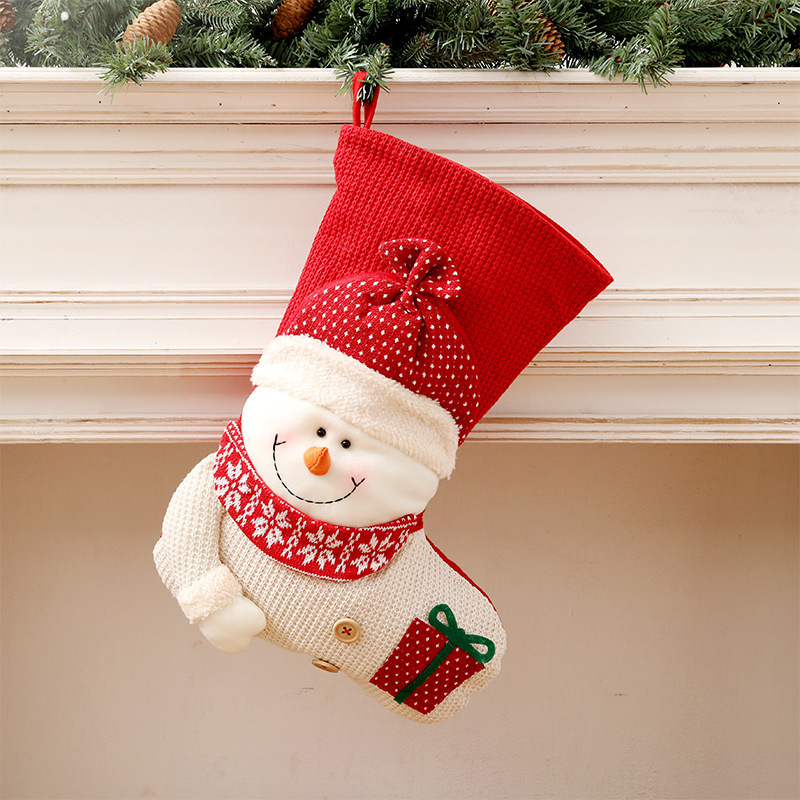 Großer rot-weiß gestrickter Weihnachtsstrumpf Weihnachtsmann