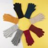 Wetterfeste Strickhandschuhe für Damen