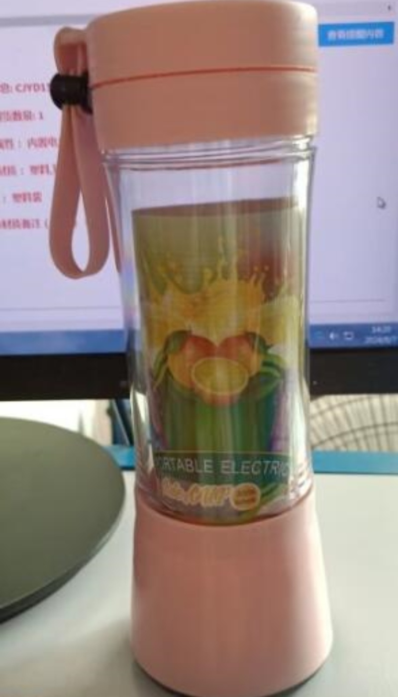 Tragbarer Mixer mit wiederaufladbarem USB-Anschluss