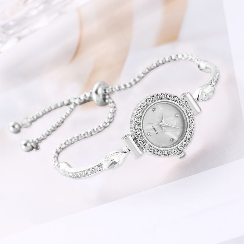 Dekorative ausziehbare Armbanduhr mit Diamantzifferblatt