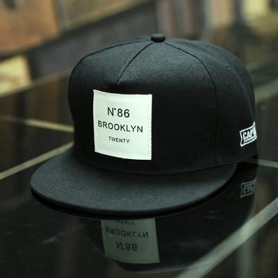 Snapback-Hüte aus Leder