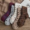 Frottee-Strumpfwaren aus Baumwolle mit gepunktetem Leopardenmuster für Damen