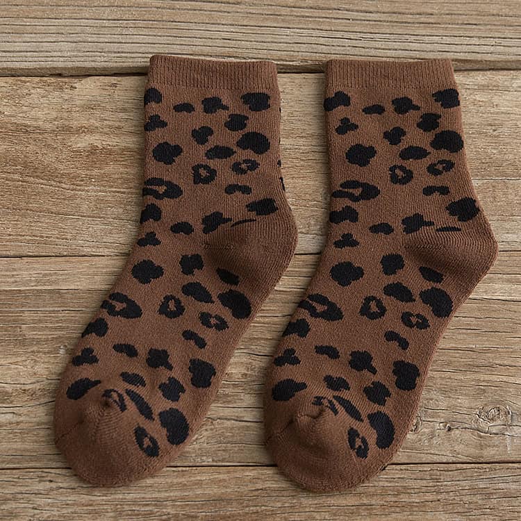 Frottee-Strumpfwaren aus Baumwolle mit gepunktetem Leopardenmuster für Damen