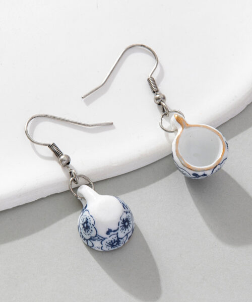 Blau-weiße chinesische Teetasse aus Keramik mit Ohrhaken