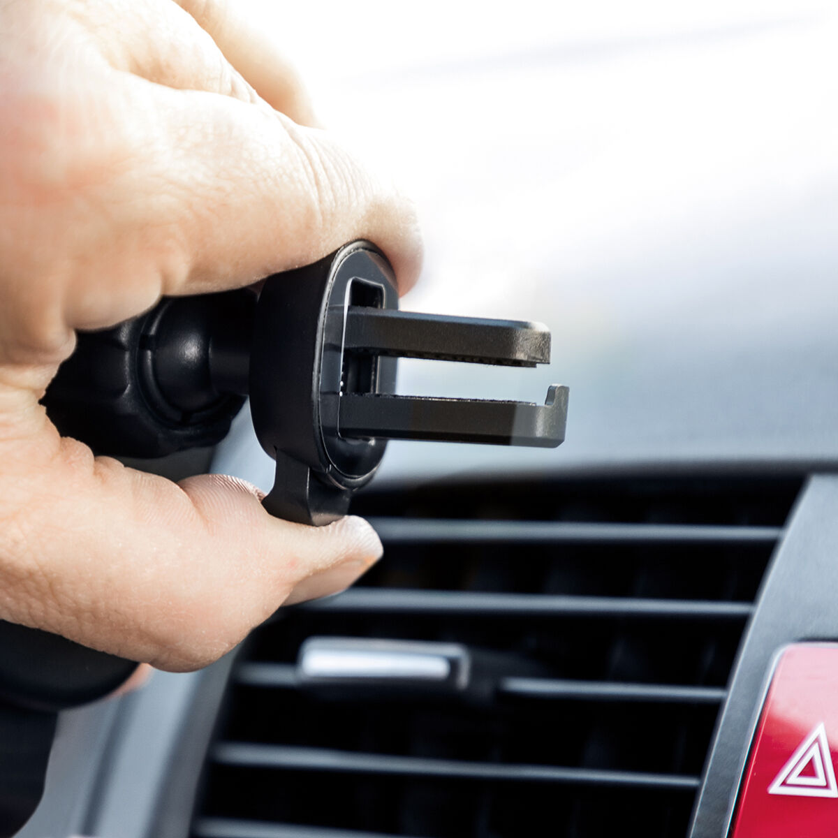Handyhalter mit kabellosem Ladegerät für Autos Wolder InnovaGoods