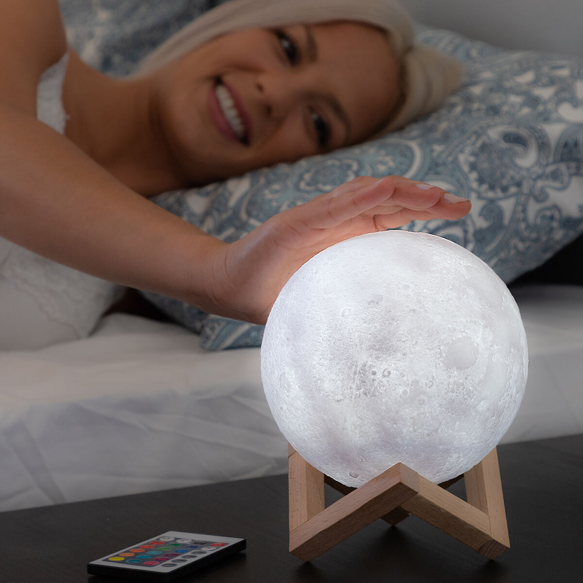 Wiederaufladbare LED-Mondlampe Moondy InnovaGoods