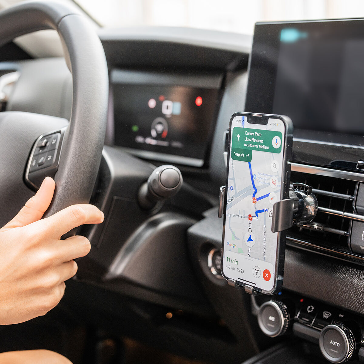 Kabelloser Schnelllade-Handyhalter für Autos Chakar InnovaGoods